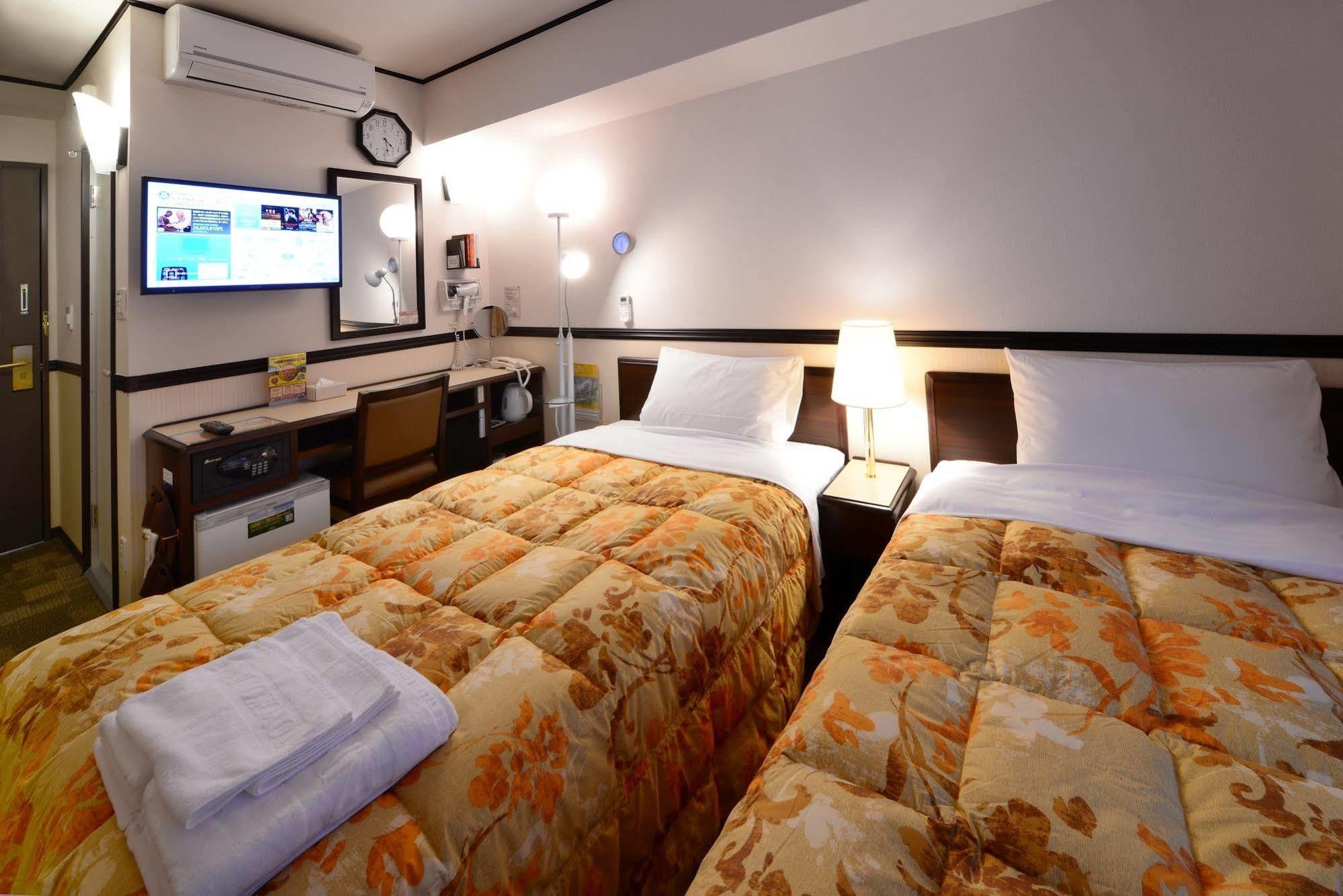 Toyoko Inn Sendai Nishi-Guchi Hirose-Dori Luaran gambar
